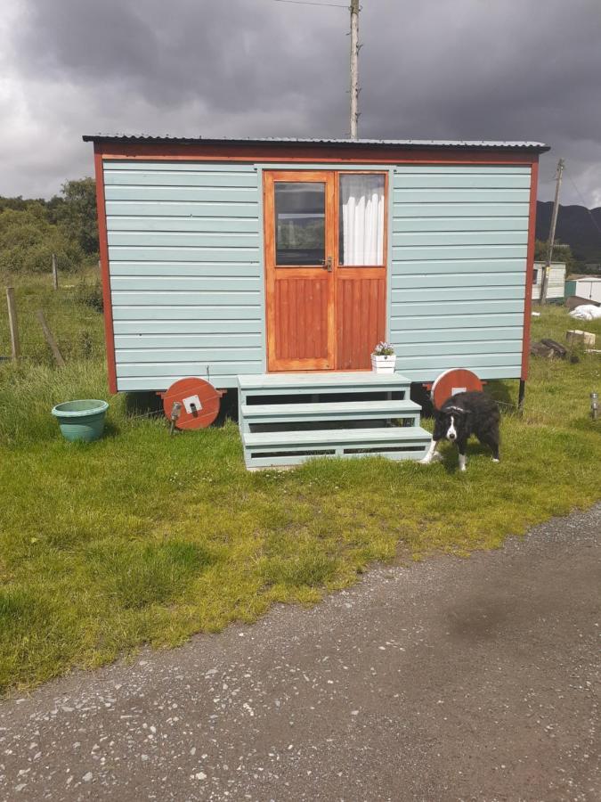 Croft Of Clune Shepherds Hut Newtonmore Luaran gambar